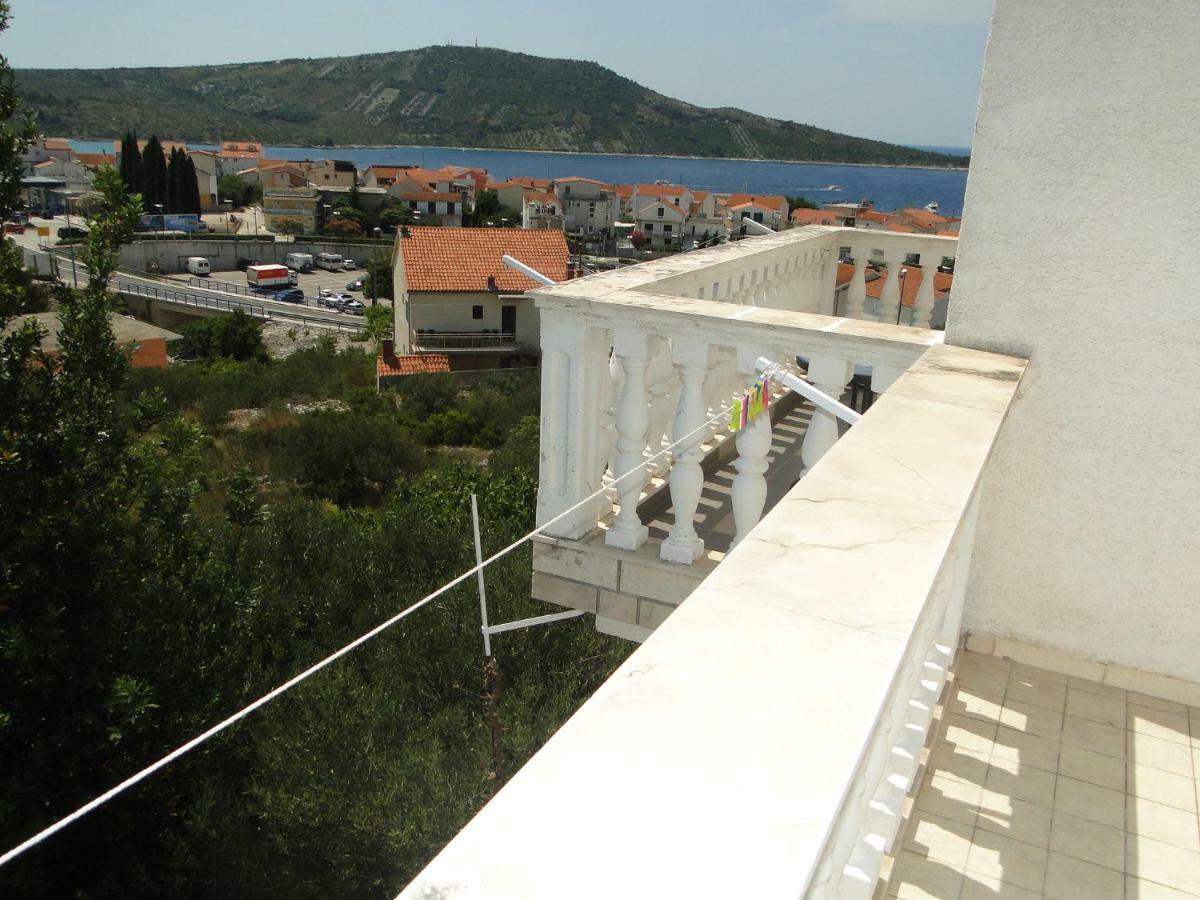 Radojka Hotell Primošten Eksteriør bilde